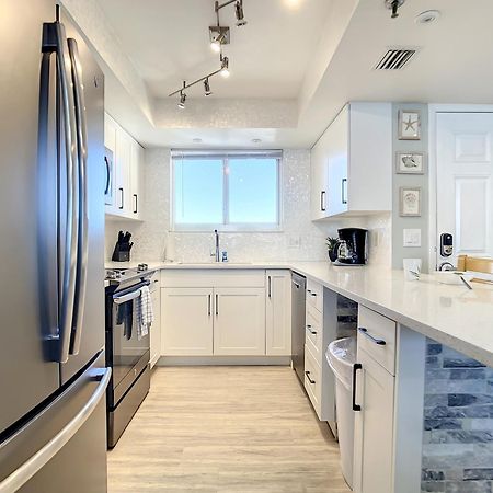 Oceanfront Balcony, Pool, Bbq, Steps To Flagler Ave Villa New Smyrna Beach Buitenkant foto