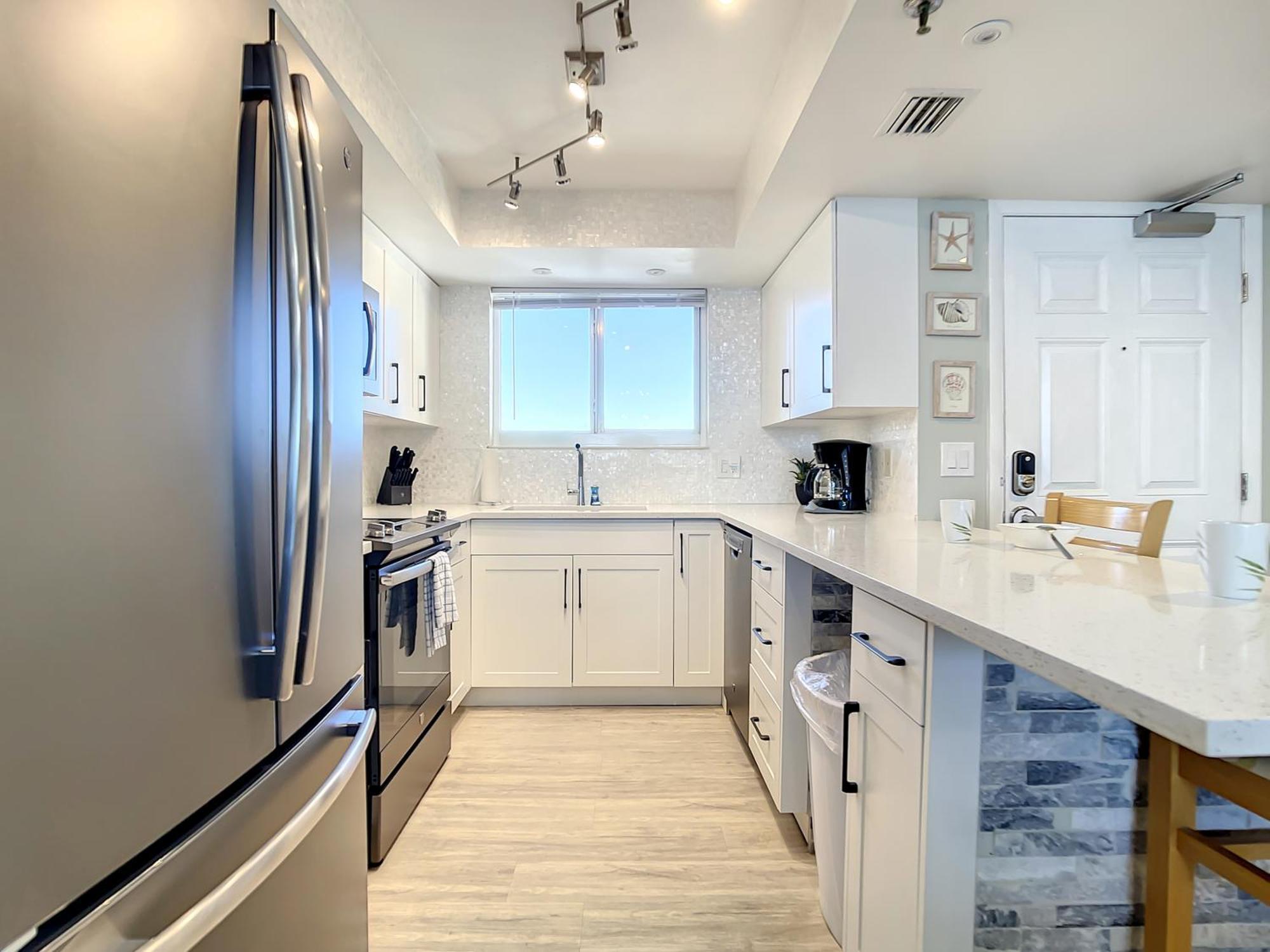 Oceanfront Balcony, Pool, Bbq, Steps To Flagler Ave Villa New Smyrna Beach Buitenkant foto